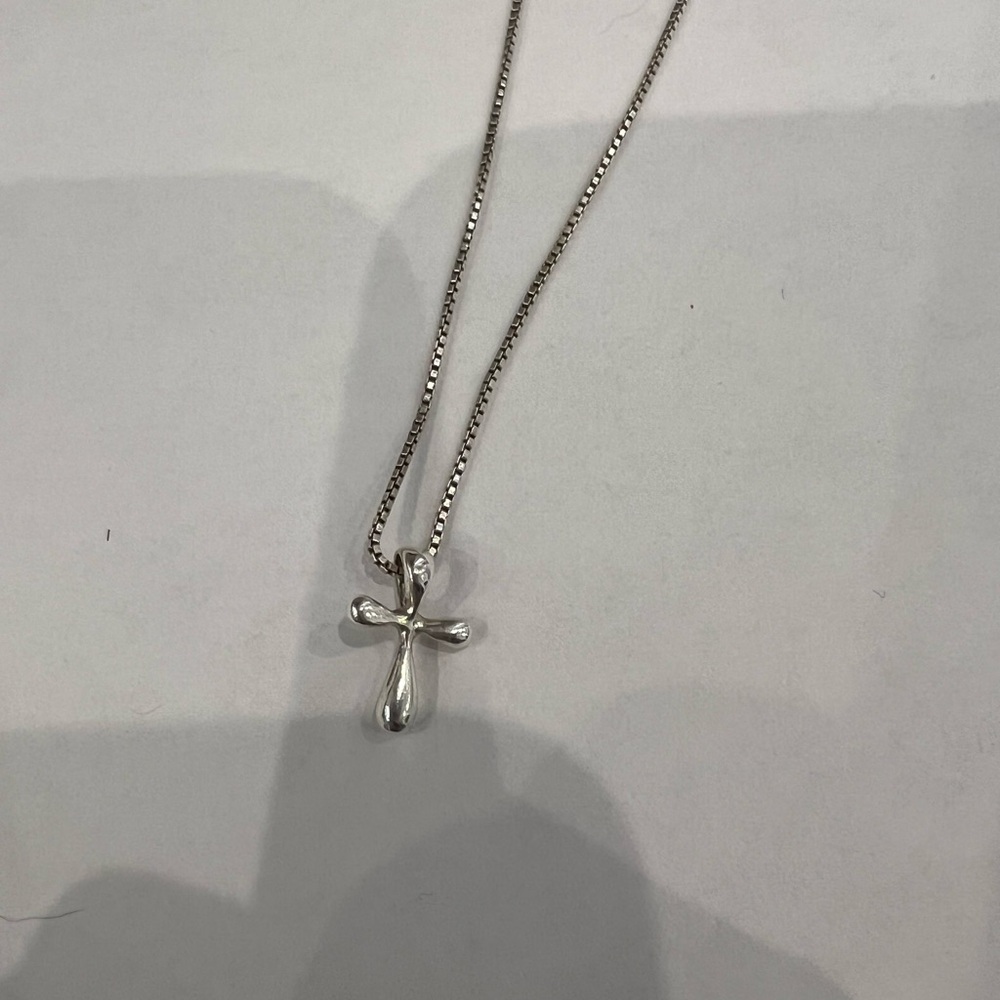 Silver cross pendant necklace